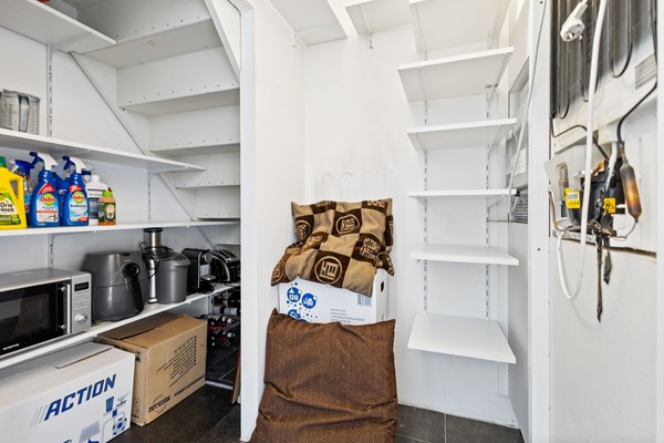 Medium property photo - Beekjufferhof 9, 2492 RD The Hague